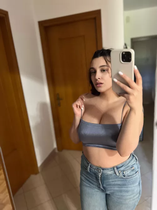 What do you think of my belly button?