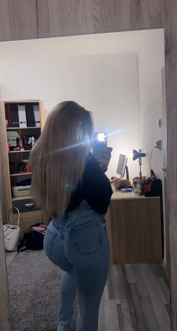 Blondes definitely have more fun