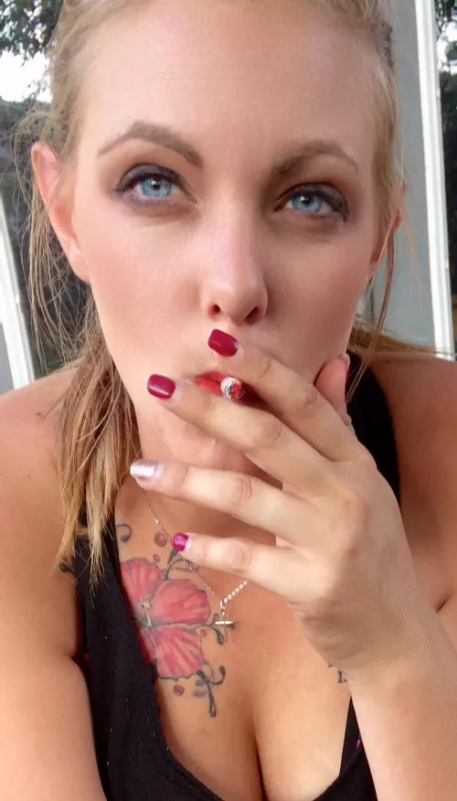 Cum see me!!! Private chat! Naughty stuff. Even texting