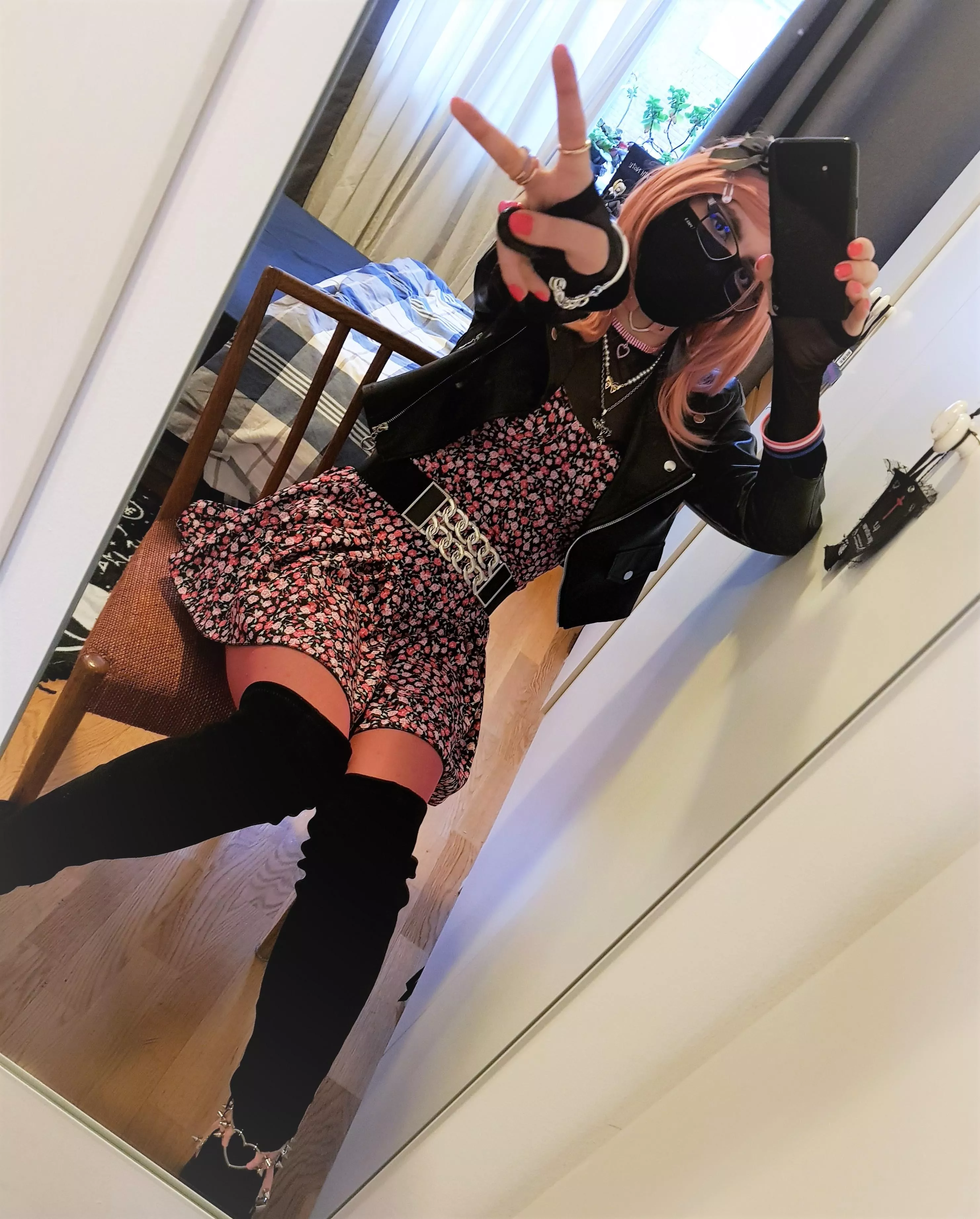 First time I ever get to wear this cute sundress...it starts to rain HARD outside 🙄😄