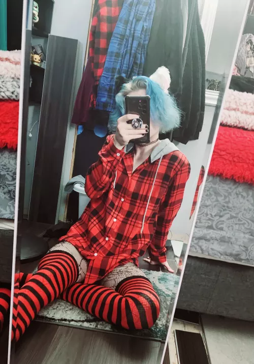 Happy FemBoy Friday !!