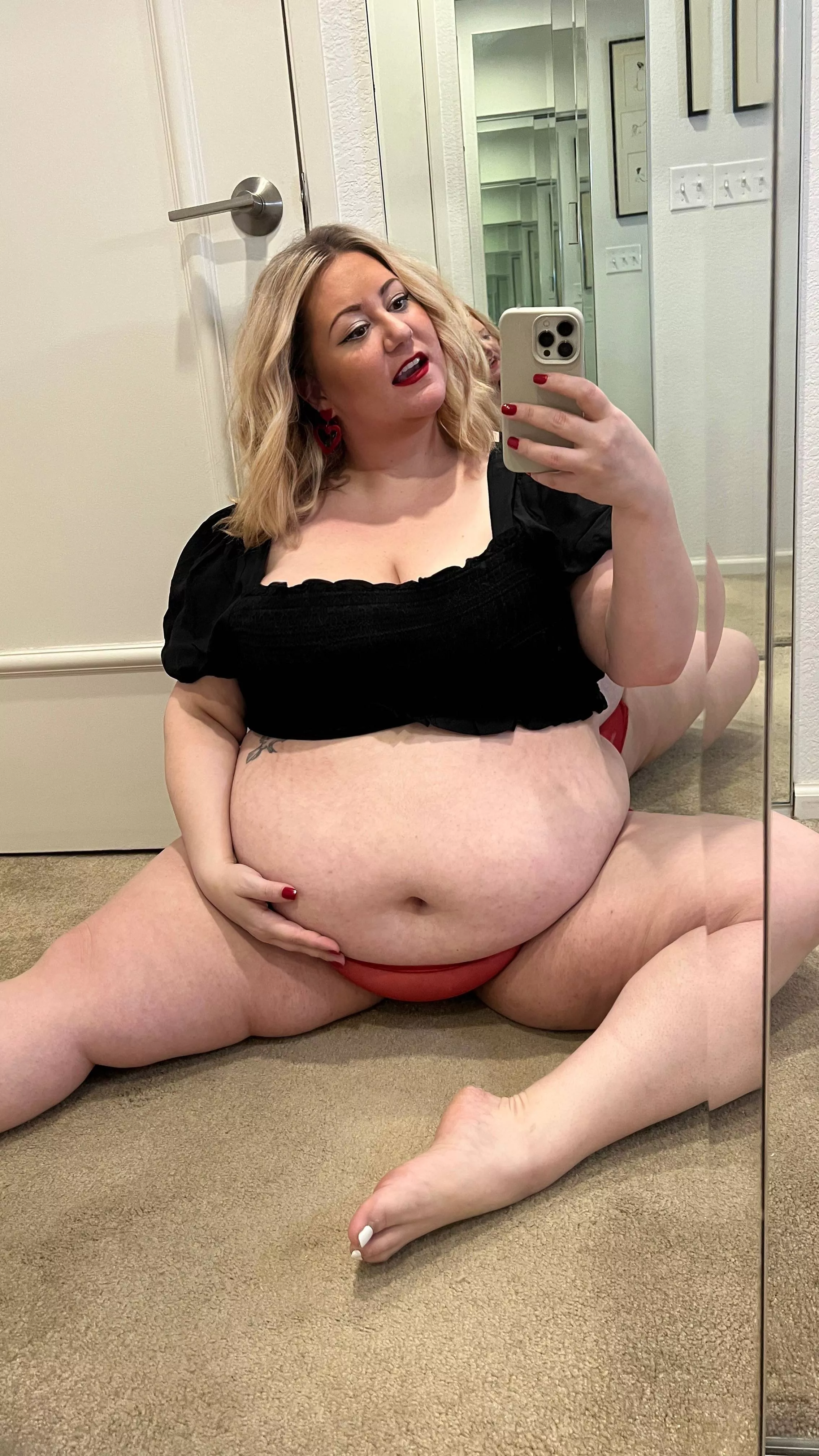 I hope you don't mind a girl with lots of curves