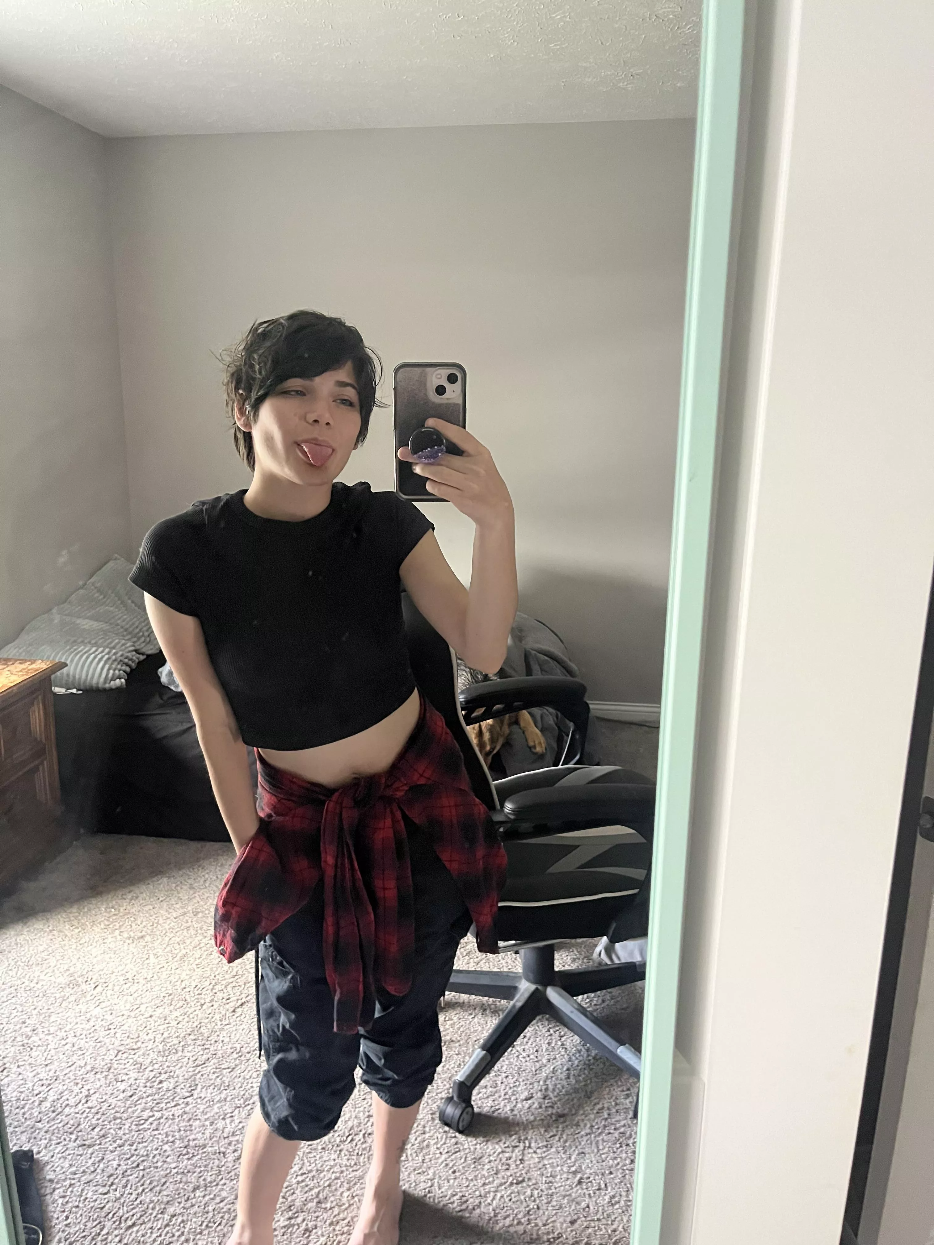 i just wanna kiss someone