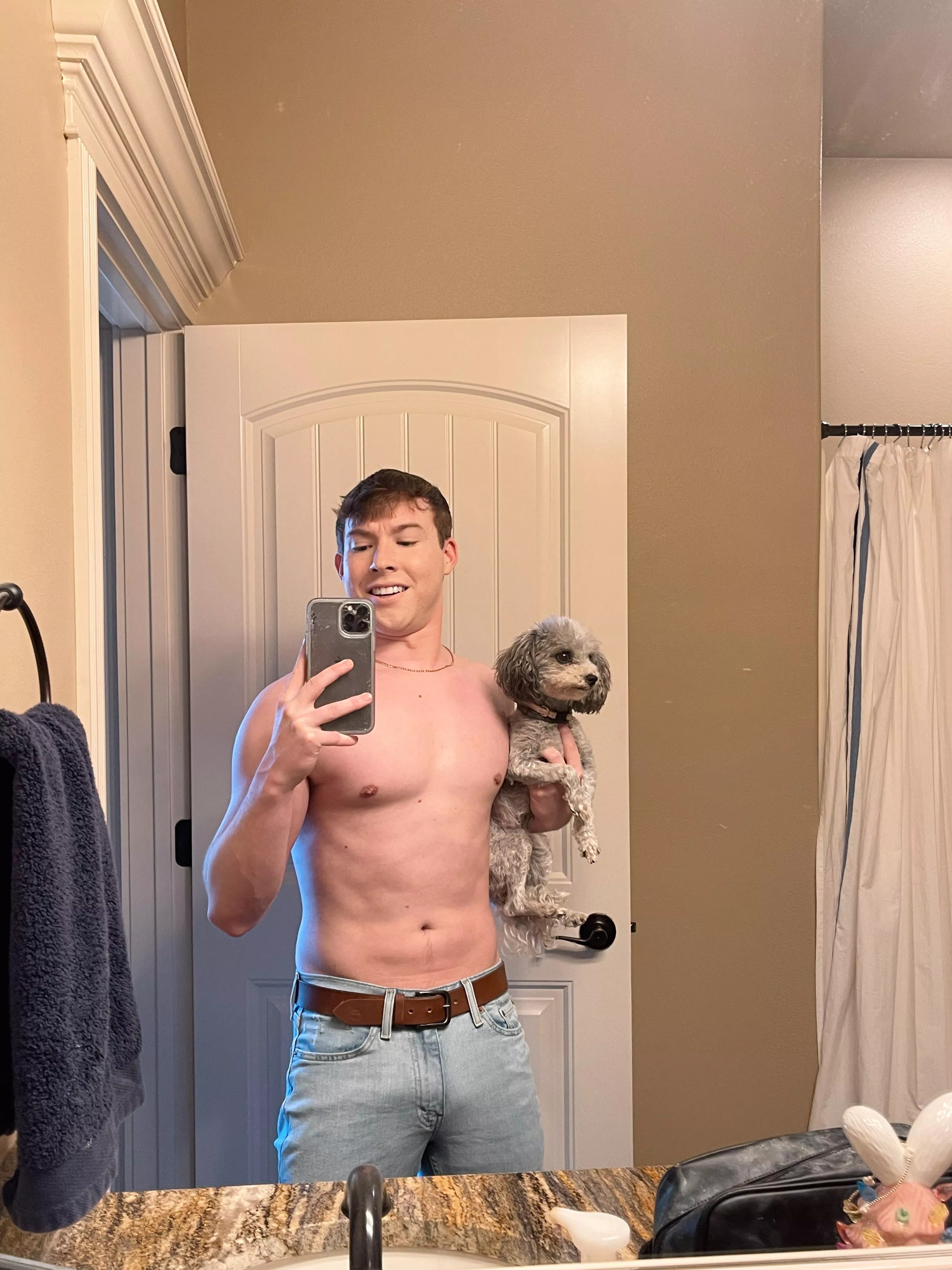 I think guys only like me because of my dog 😂