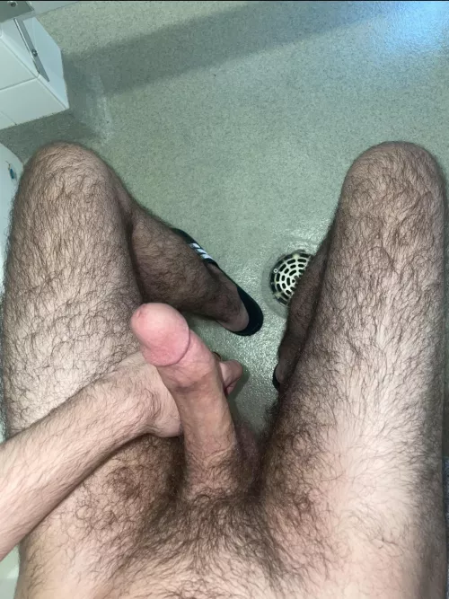 I think my hairiness qualifies for the otter label 😅😅