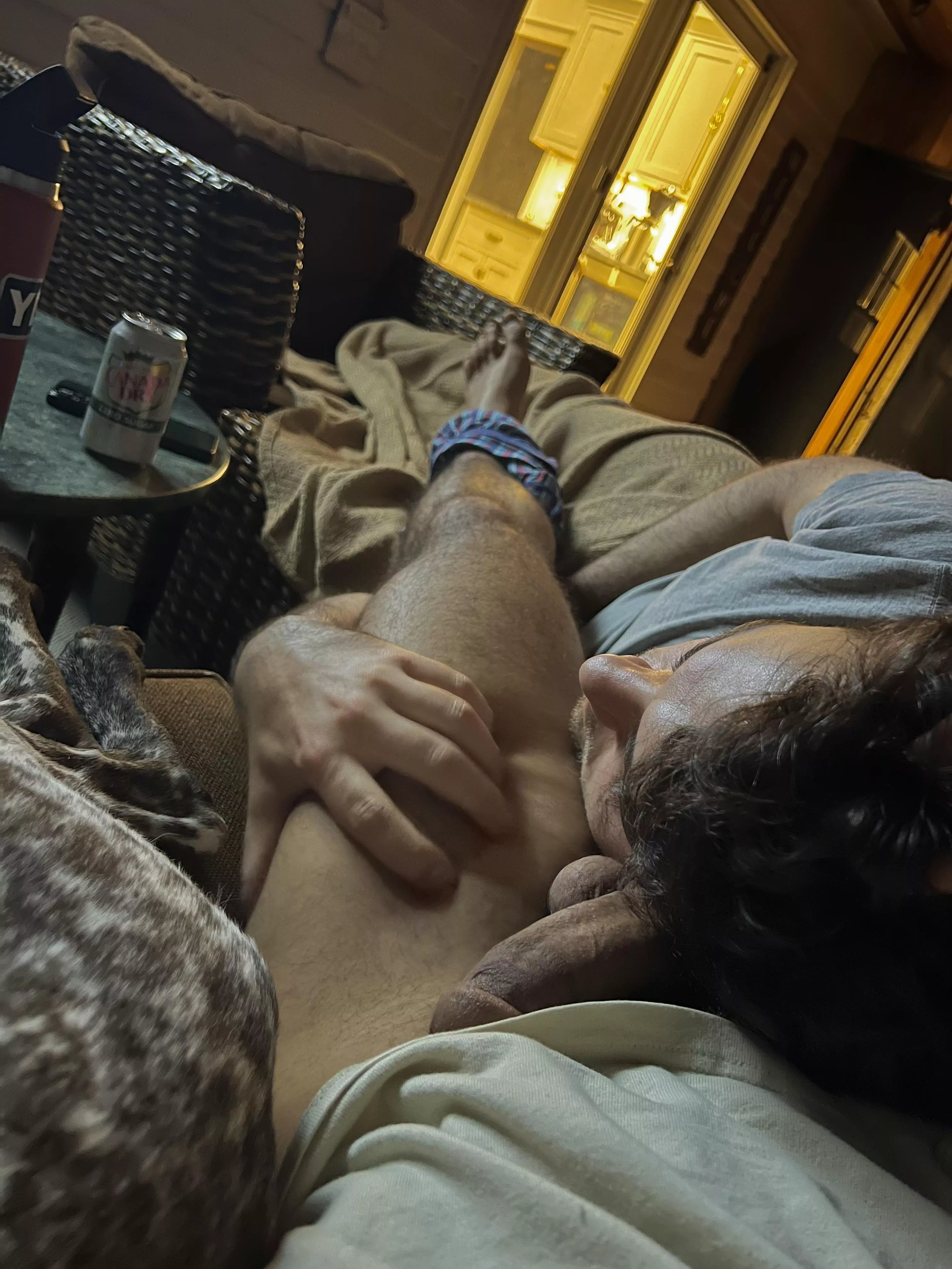 love cuddling with my roommate [25]