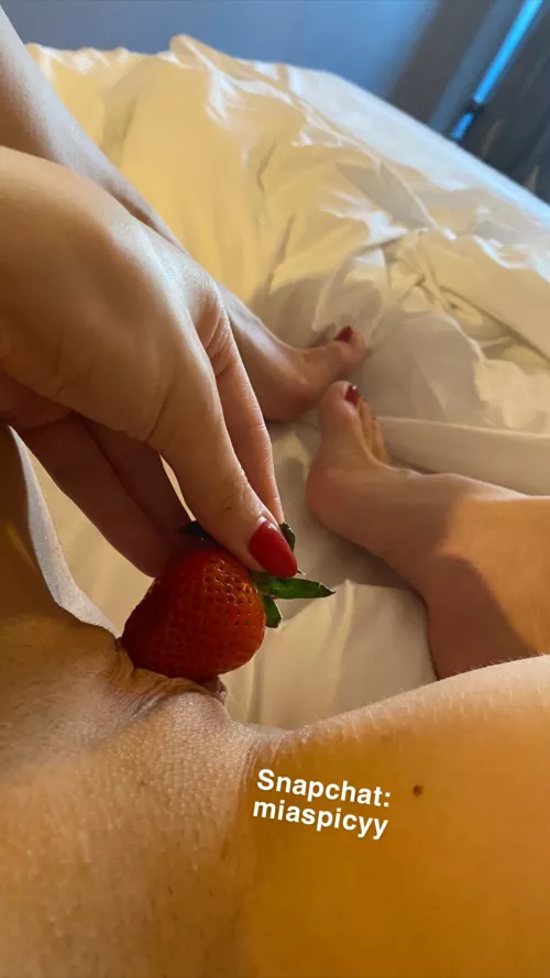 My pussy or the strawberry [f]