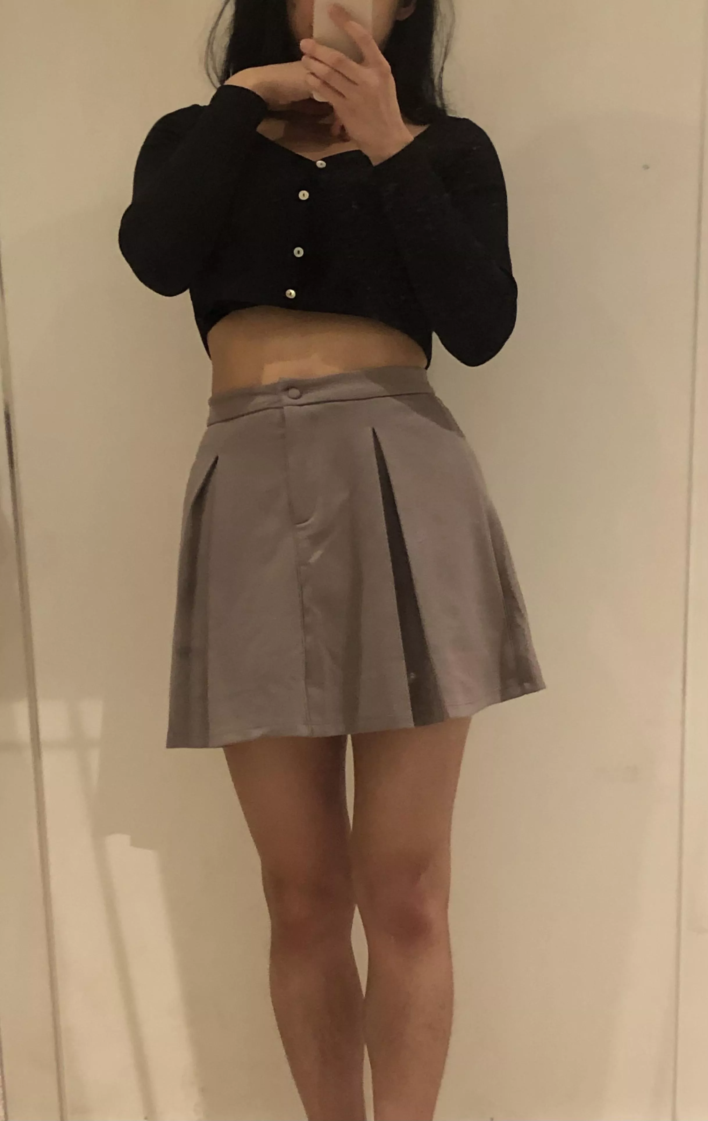 Today I straightened my wig and bought a new skirt! 💈🛍