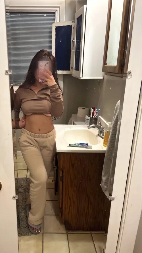 Tonight’s a cozy stay in kinda night