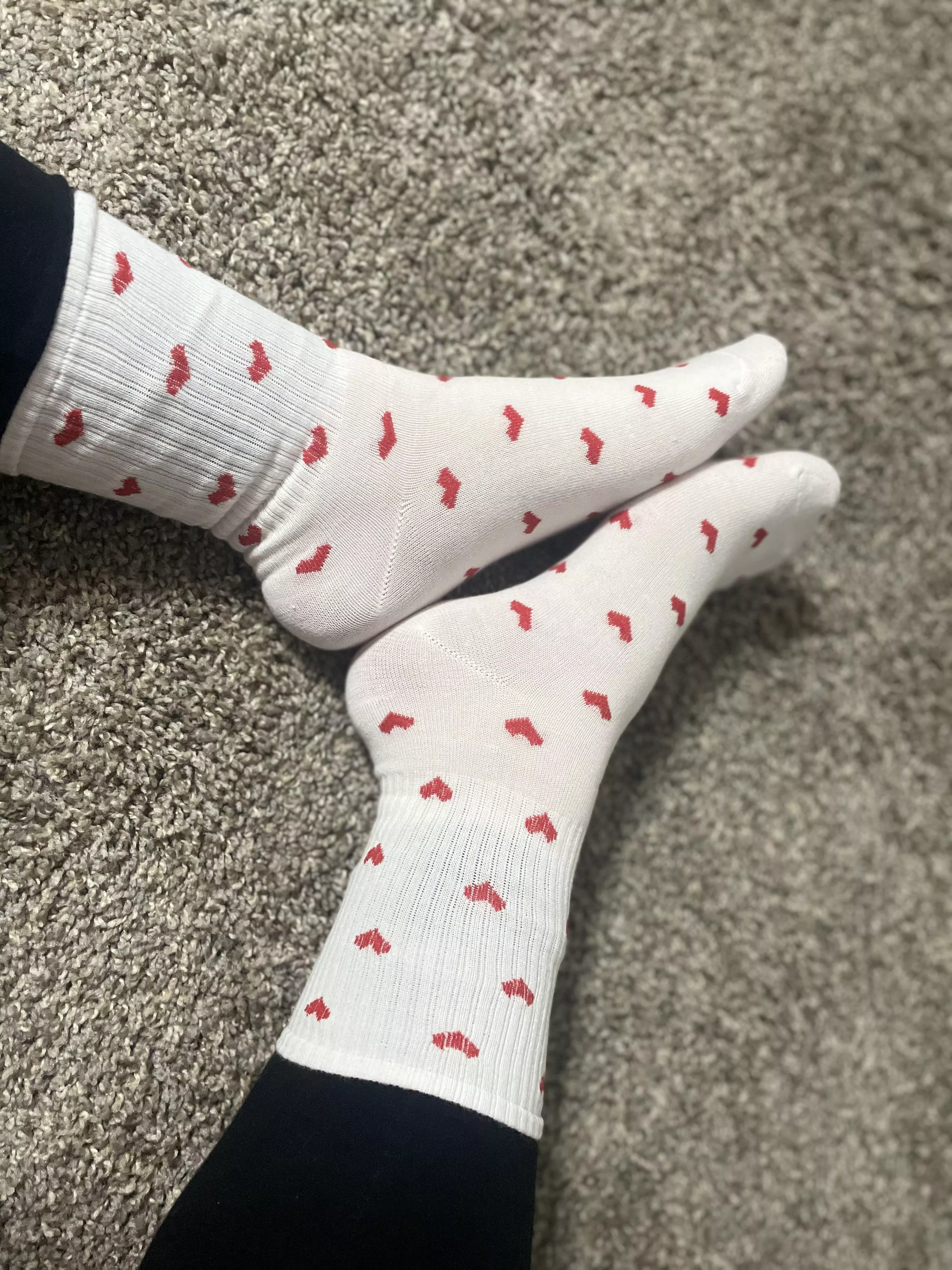 don’t you just love my new socks? [selling]