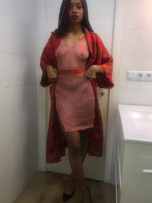 Enjoy my Colombian body.