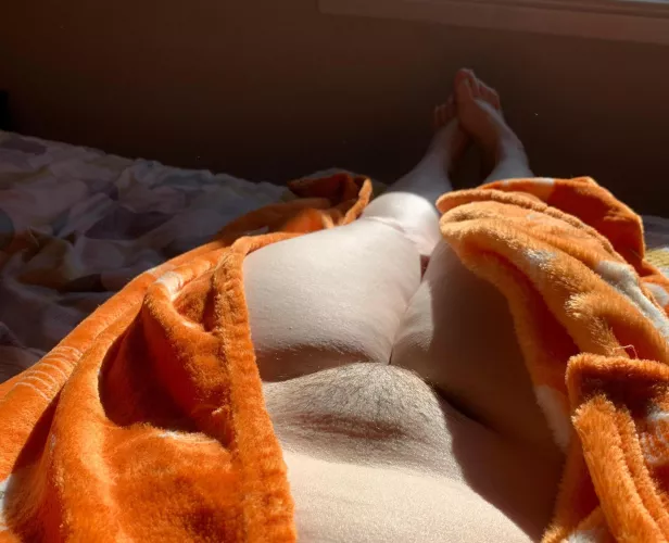 [F]ind me at Melbourne uni dorm