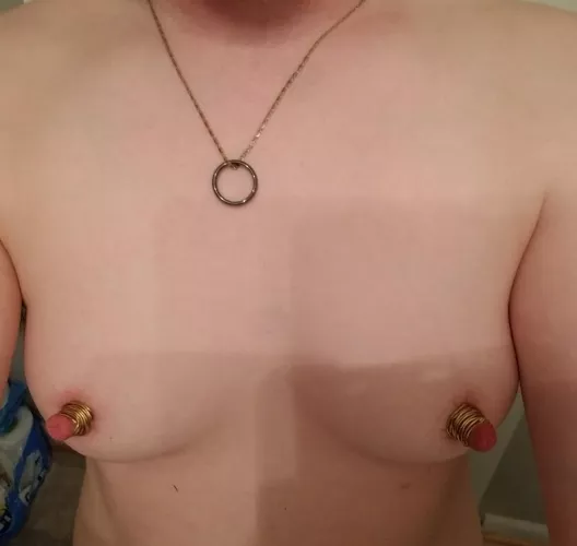 Gold wire wrapped nips. Poking out real nice today