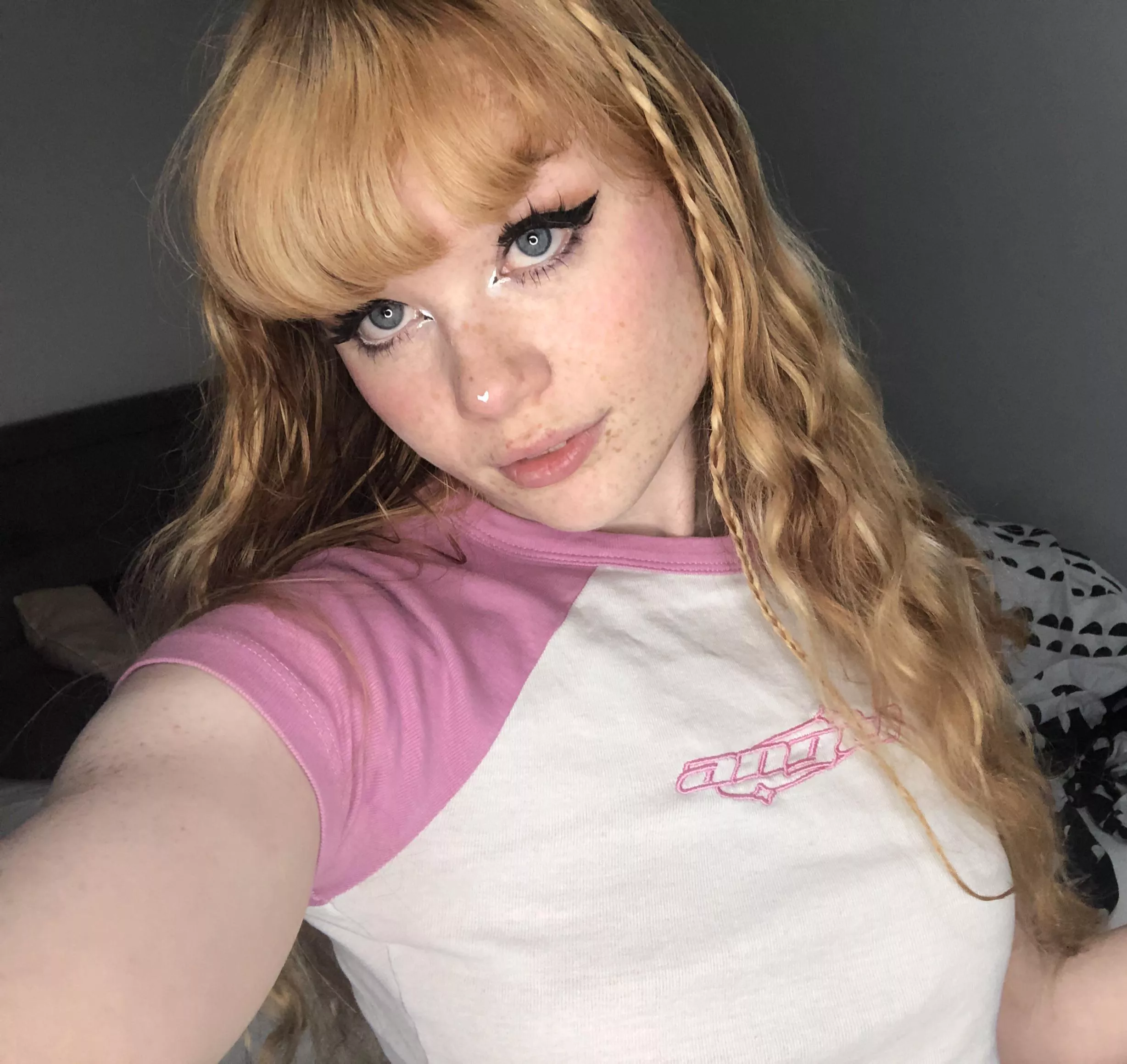 i have freckles in other places too ;3