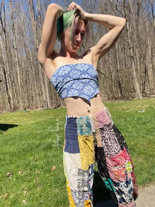 imagine seeing my pits in public🤭