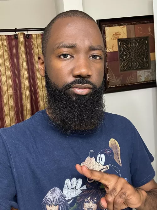 Letβs be honest would you kiss these lips if you saw me ππππ