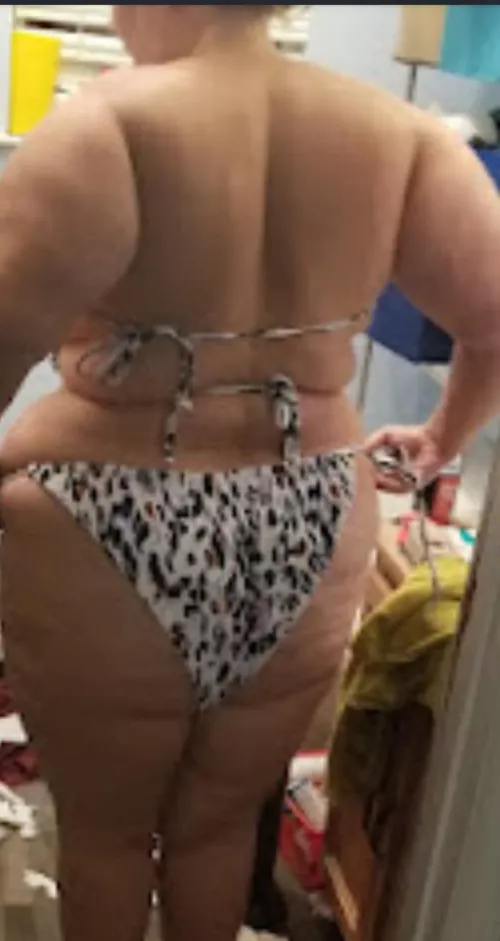 Little tease of my newest bikini! 😉