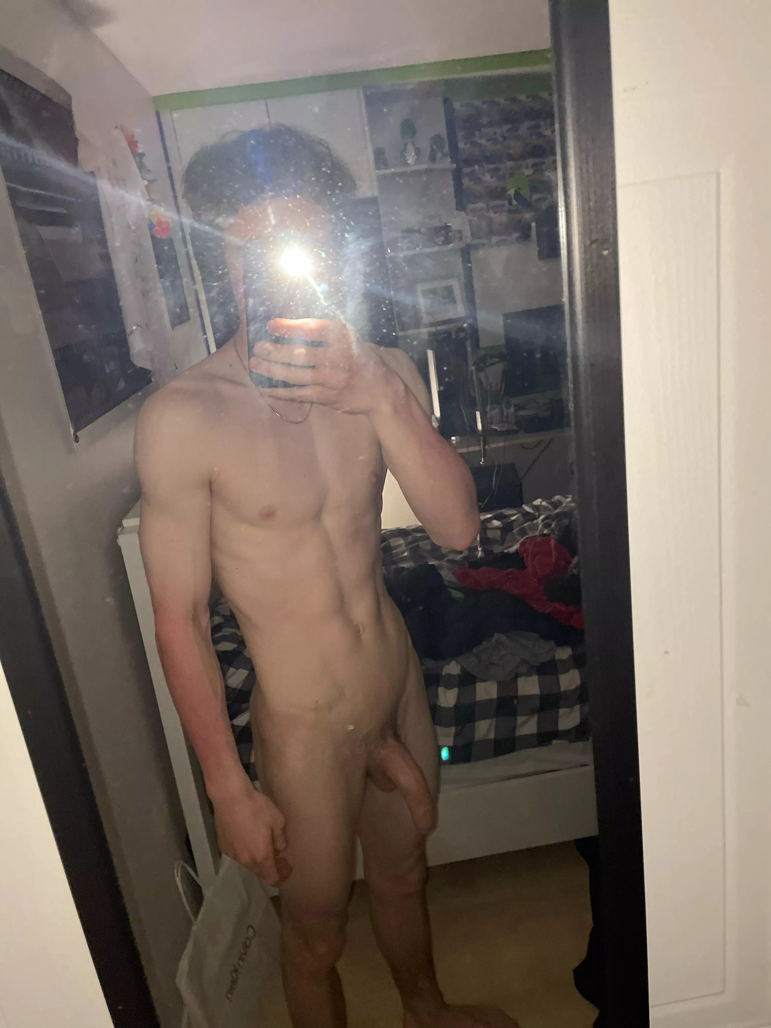 M 18