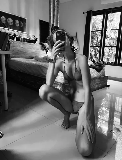 Self-made bikini and a pre-swim selfie 🥰