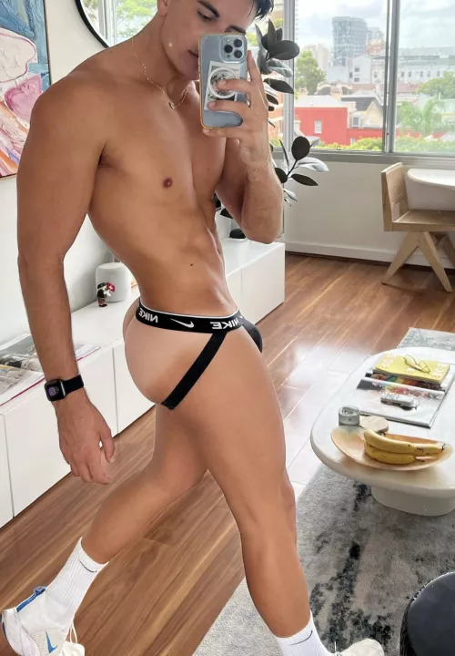 Sexy u/NathanKriis 🔥🔥