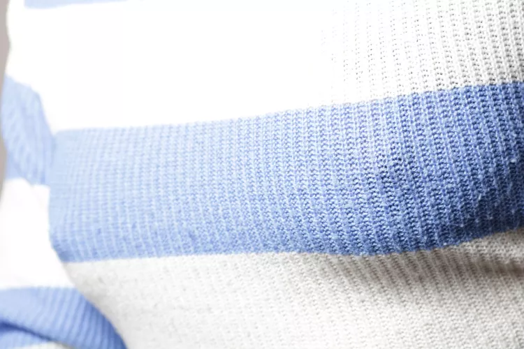 Stripes shirts are the best to show off