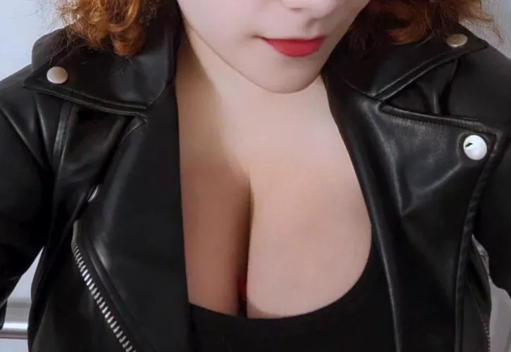 Well, my jacket used to zip up. Going to need a new one for next year!