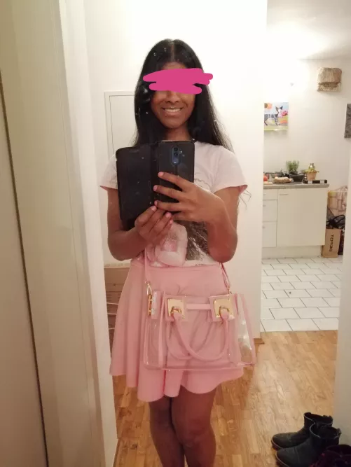 Who can help me becoming a south-Asian sissy? (me in the Pic)