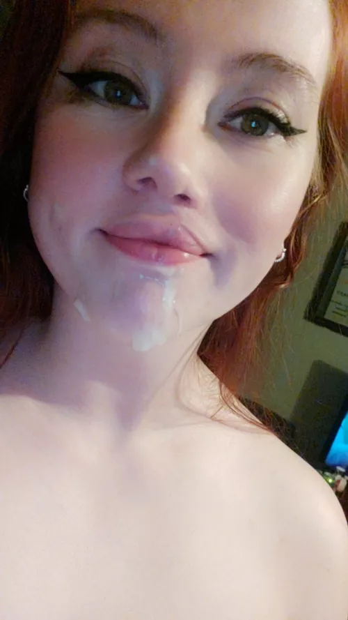 You know you wanna cum on my face, too 💦