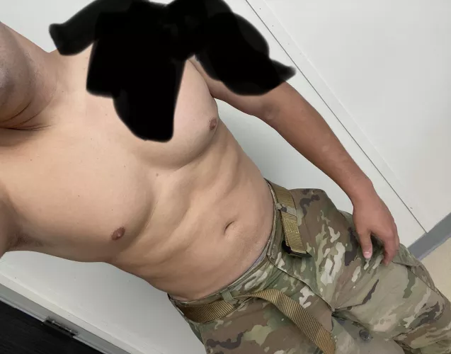 [31] Someone pull the off of this married soldier
