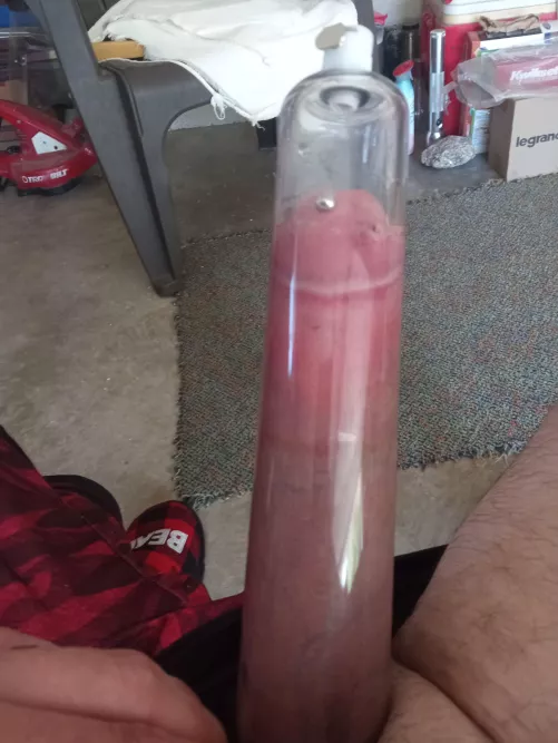 31[M] 5 minutes pumping ad the tube is almost full