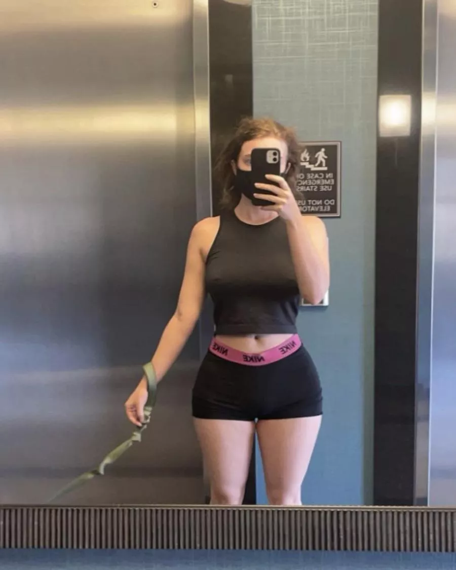 Because it’s selfie Sunday 💕