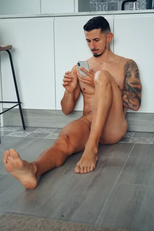 Checking out all the hot people on this sub...