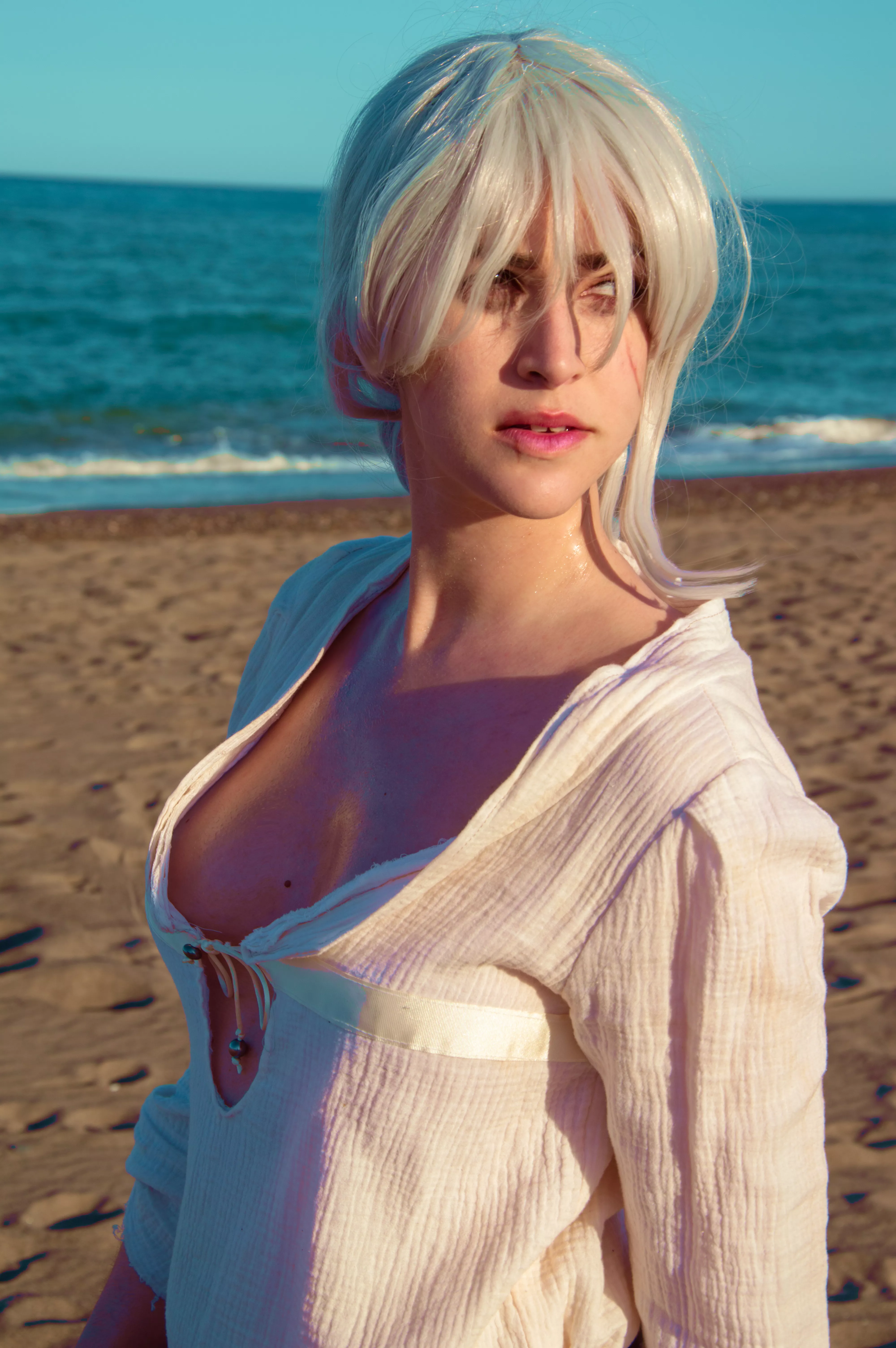 Ciri at the beach by Milashiroki