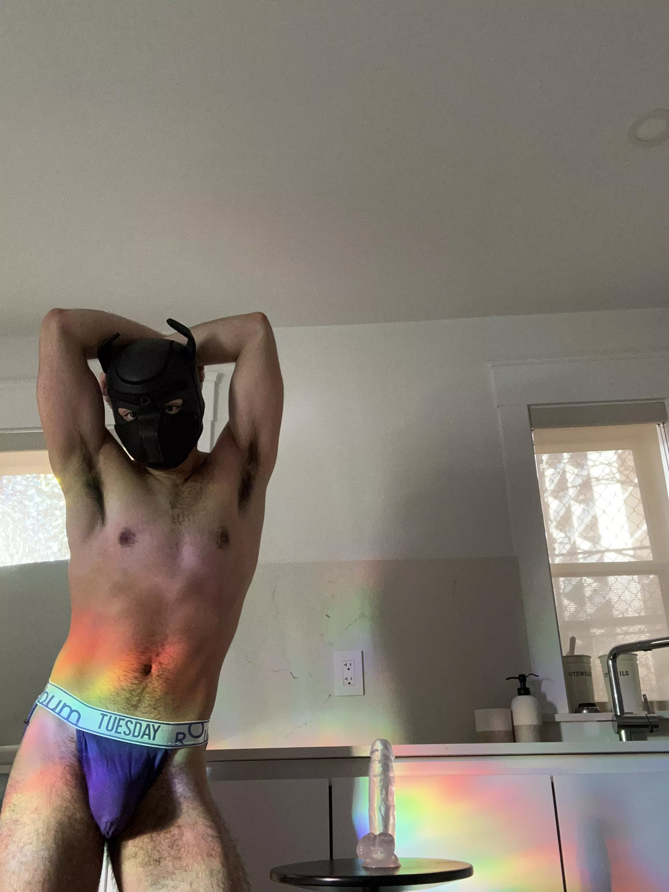 Come here and take out my undies 🤫