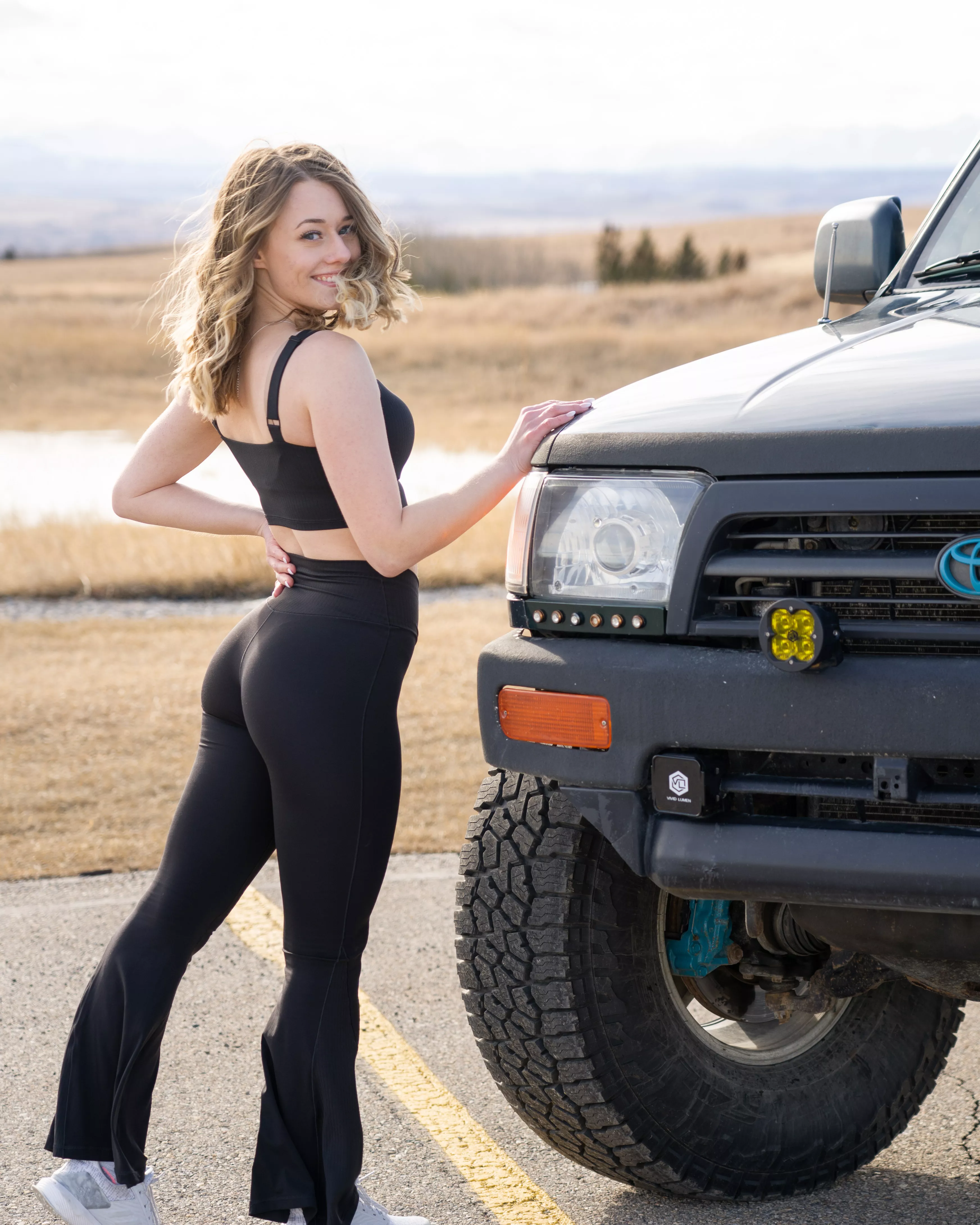 Does black yoga pants match my rig?