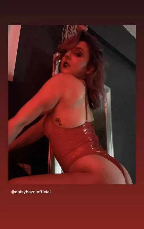 everyone says i look so good in red what do y think?