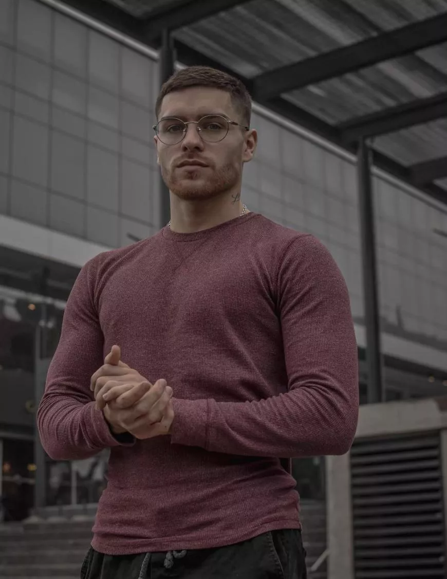 Glasses! do I look smart now? Also, realizing I am the reason why all my relationships failed = not fun Glasses! do I look smart now? Also, realizing I am the reason why all my relationships failed = not fun