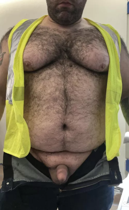 Gonna try to get the project manager to suck my dick on-site🐻🍆(40)