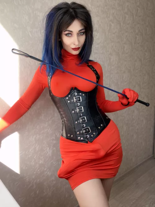 Guess the colour of my cock and I will let you touch it🪠