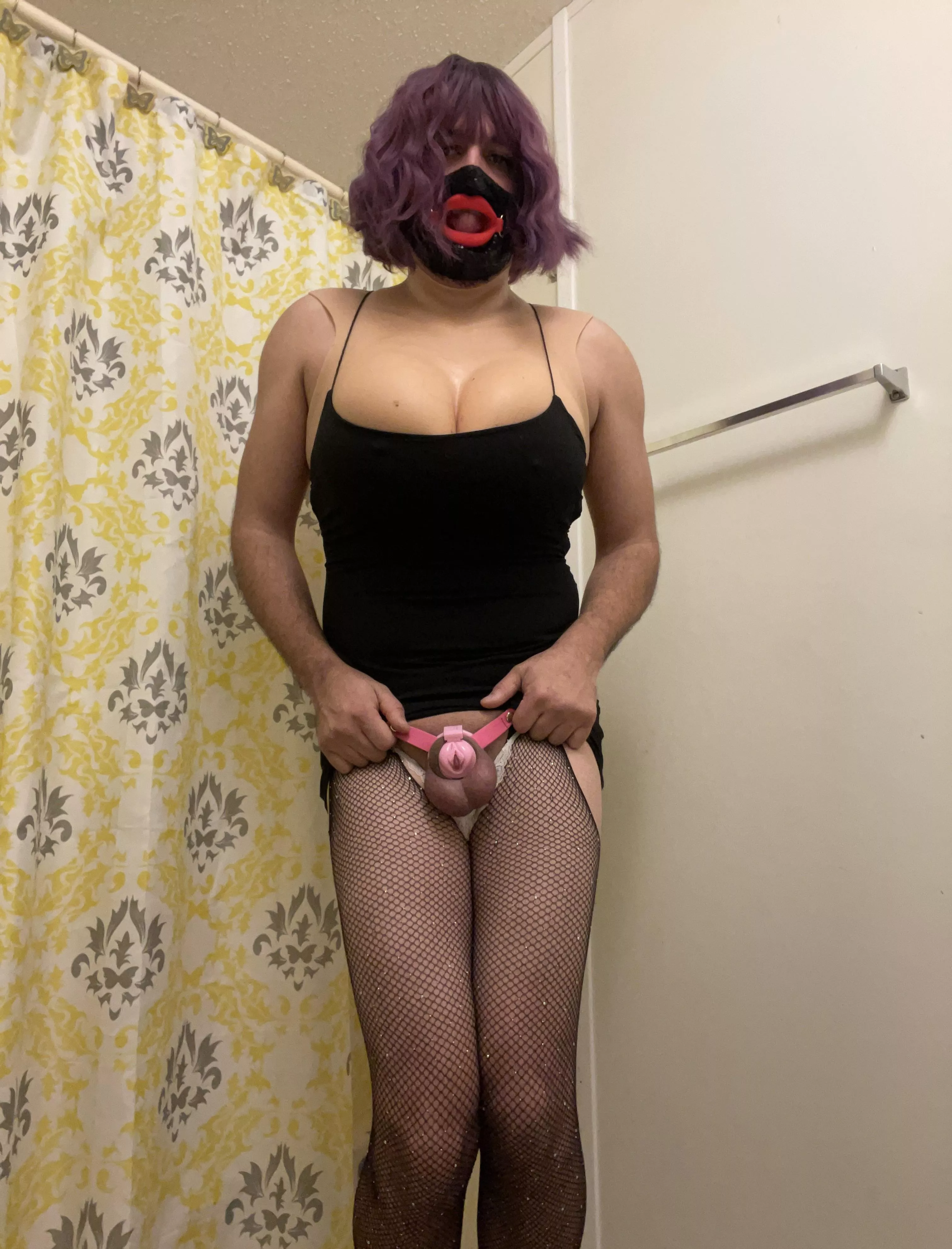 I love it when it squirts out the cage opening with anal only I love it when it squirts out the cage opening with anal only