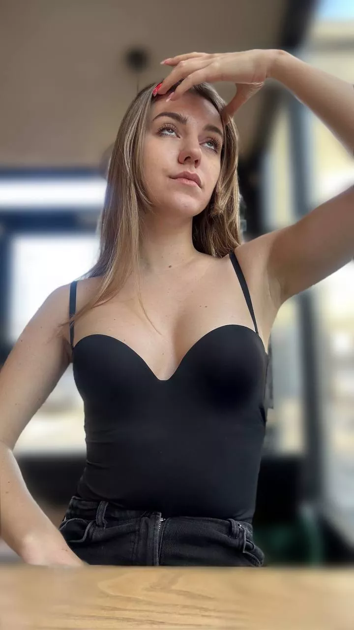 I love the smell of spring, and you love the smell of my armpits