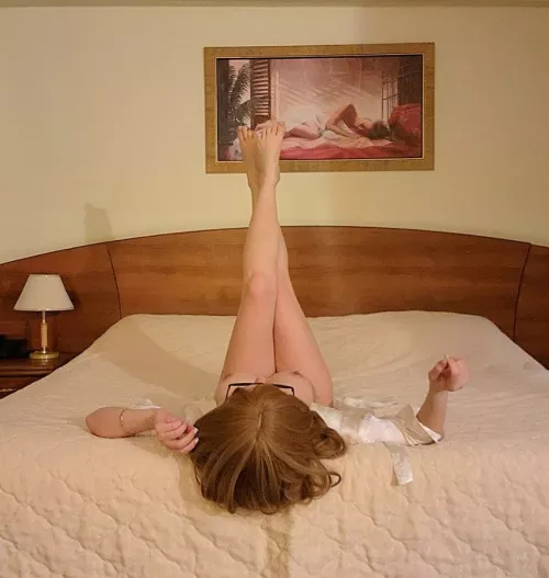 I'm your juicy girlfriend, next door