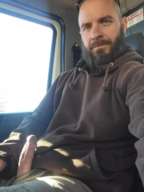 Lick me where the sunlight hits 😏 (35)