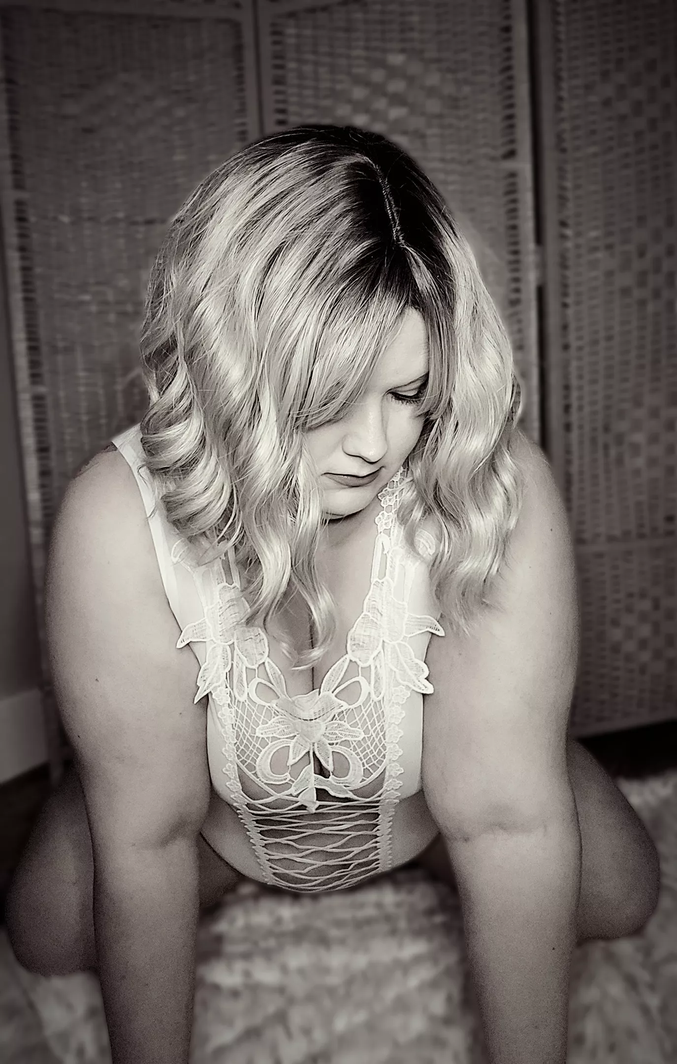 Maybe my wife can brighten your Monday. On her knees ready and waiting.