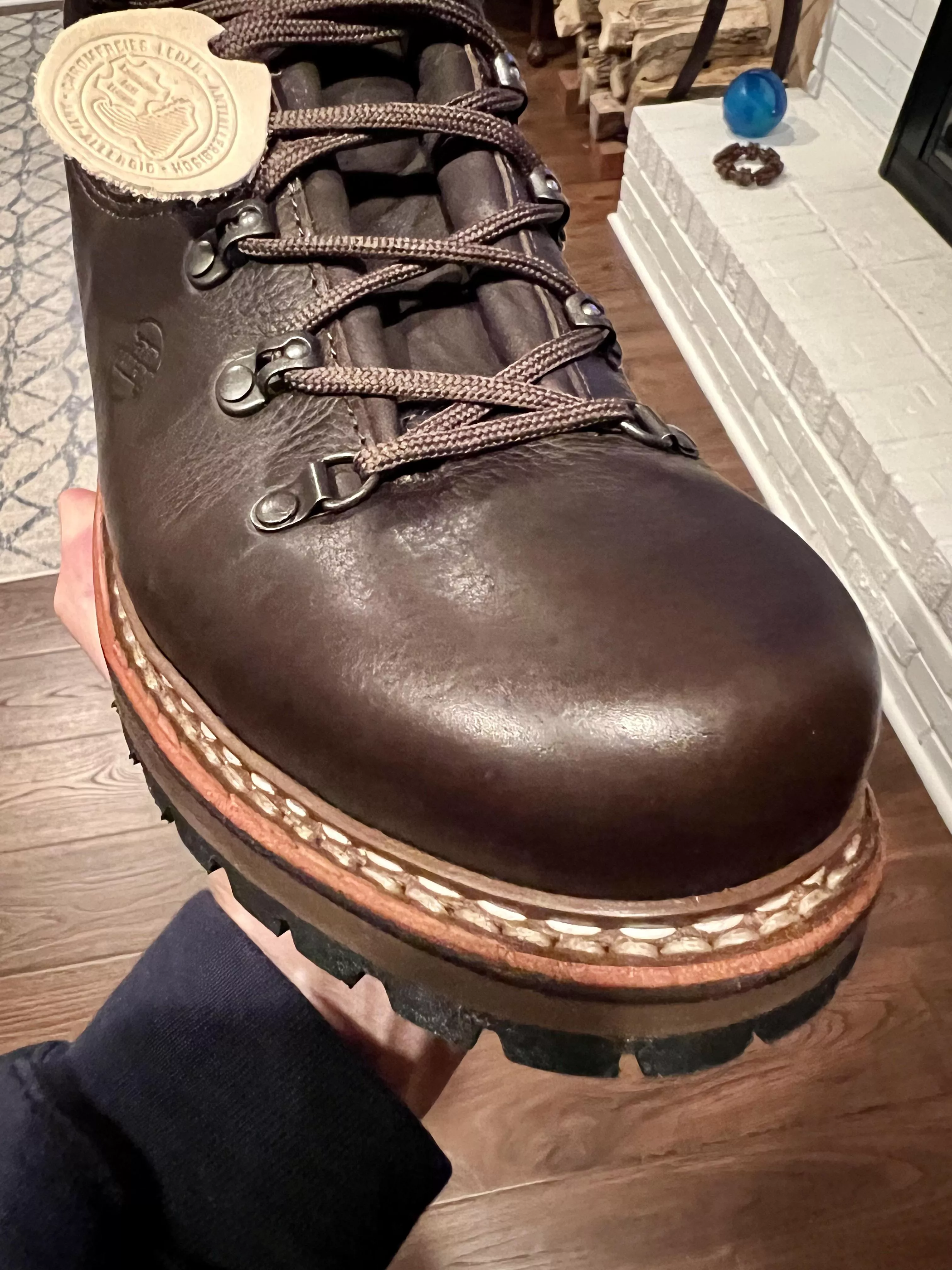 Should waterproofing wax/grease be applied to the welts also? If so, then my guess the best way to apply is with an extra soft toothbrush?