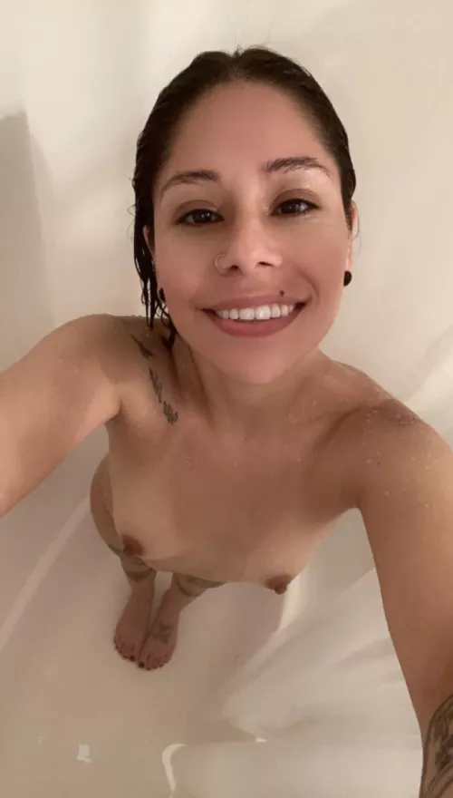 Shower time 🧼🚿