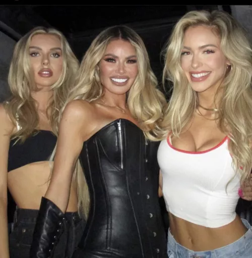 West coast influencer blondes