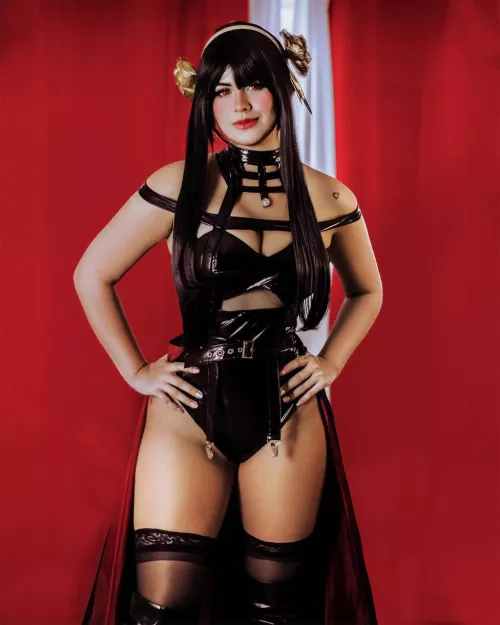 Yor Forger [Spy x Family] (alejandrasenpai)