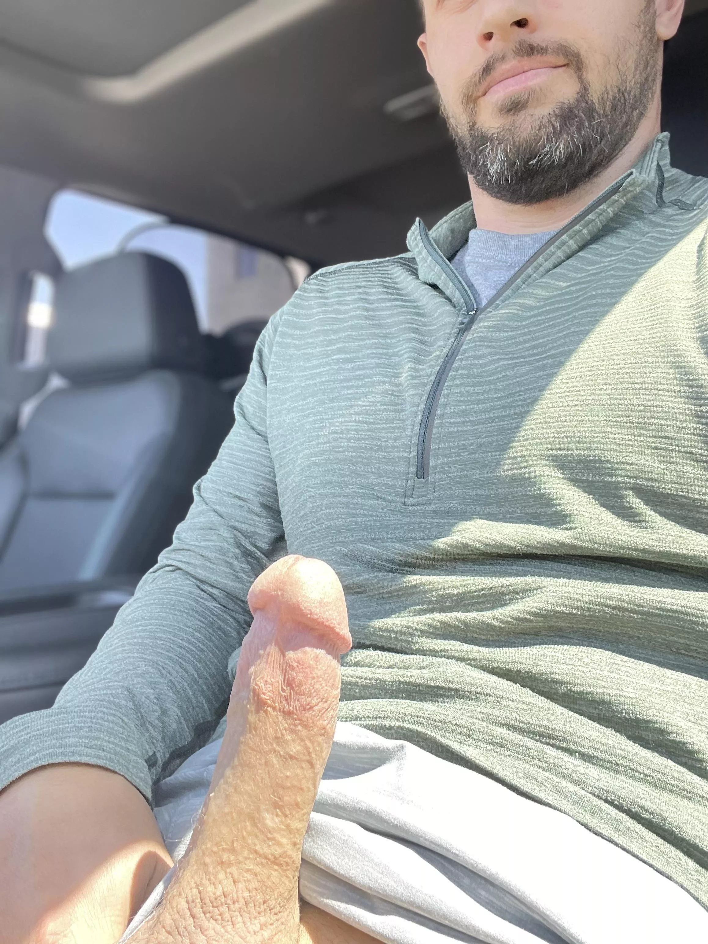 [31]Would your ride shotgun?