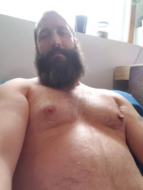 (42) Come sit on Daddy's lap